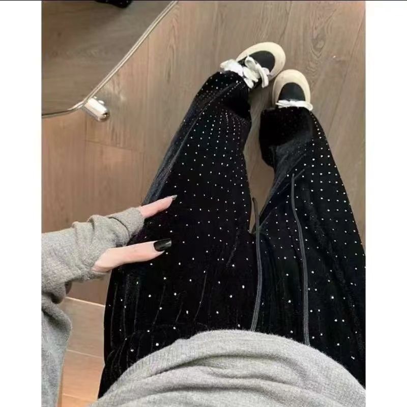Talia Wrenford™ | The LushGlow Pants