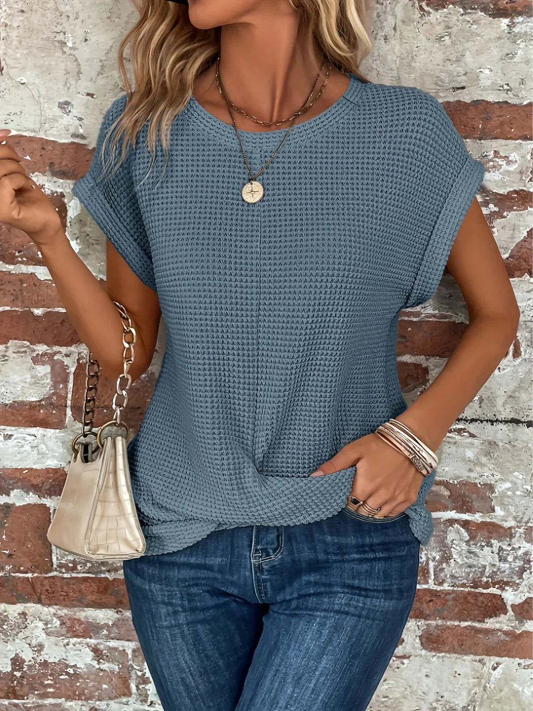 Chelsea Crinkle™ | Sculpted Twist Top