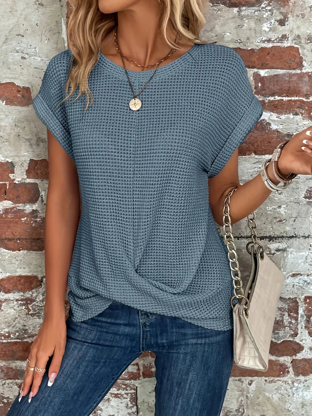 Chelsea Crinkle™ | Sculpted Twist Top