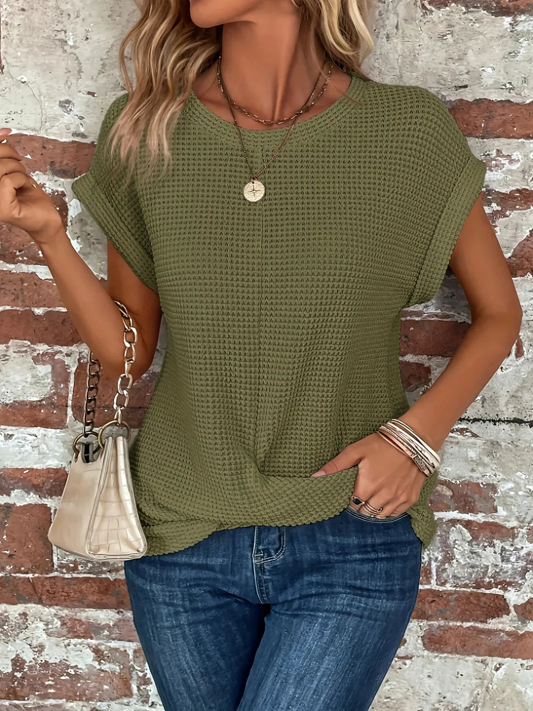 Chelsea Crinkle™ | Sculpted Twist Top