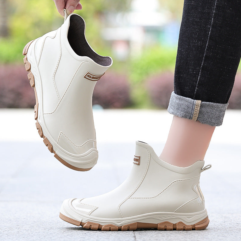 Blackthorn Crest™ | Waterproof Rain Boots