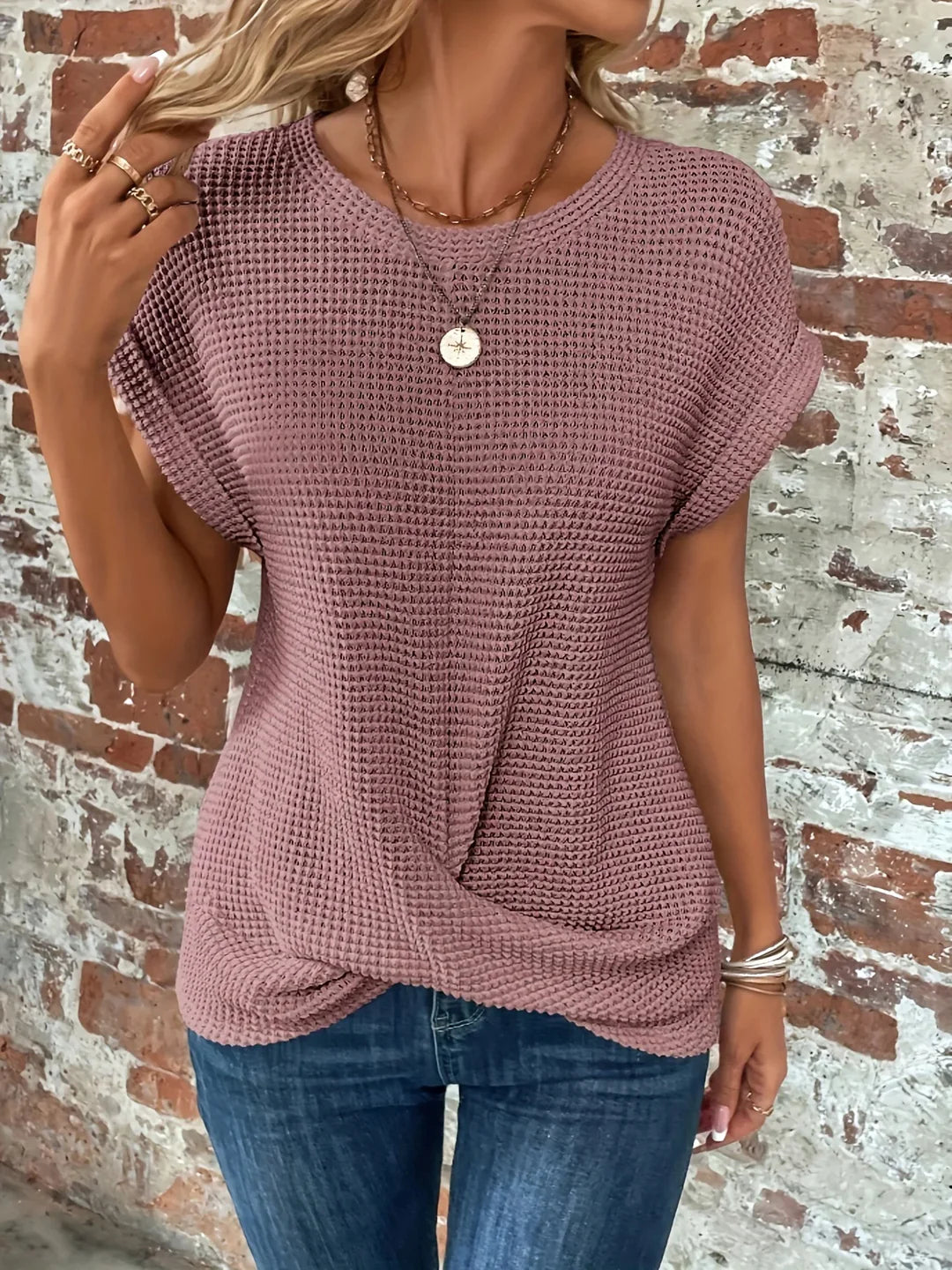 Chelsea Crinkle™ | Sculpted Twist Top