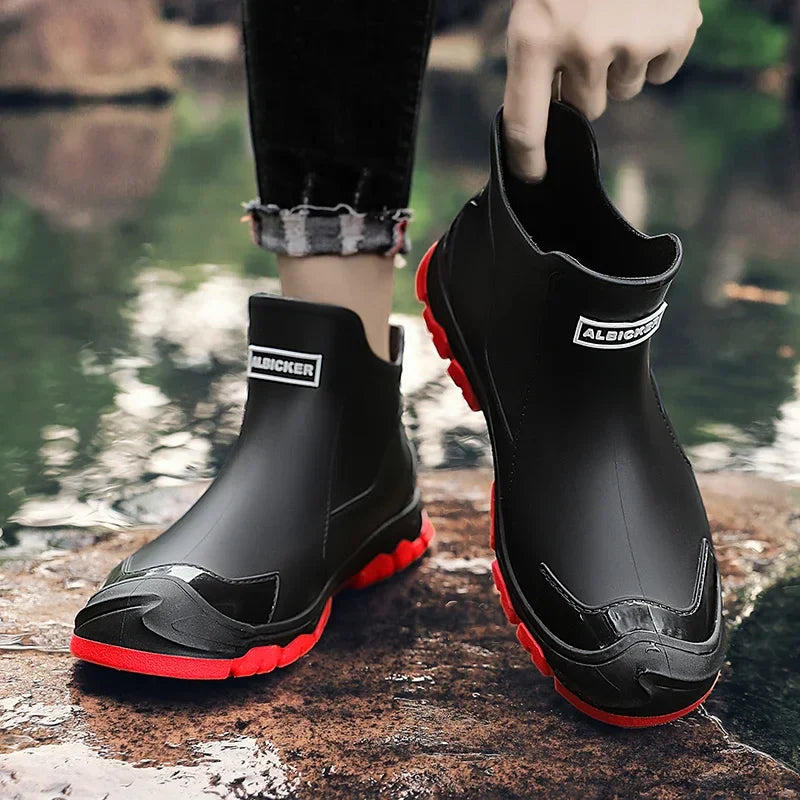 Blackthorn Crest™ | Waterproof Rain Boots