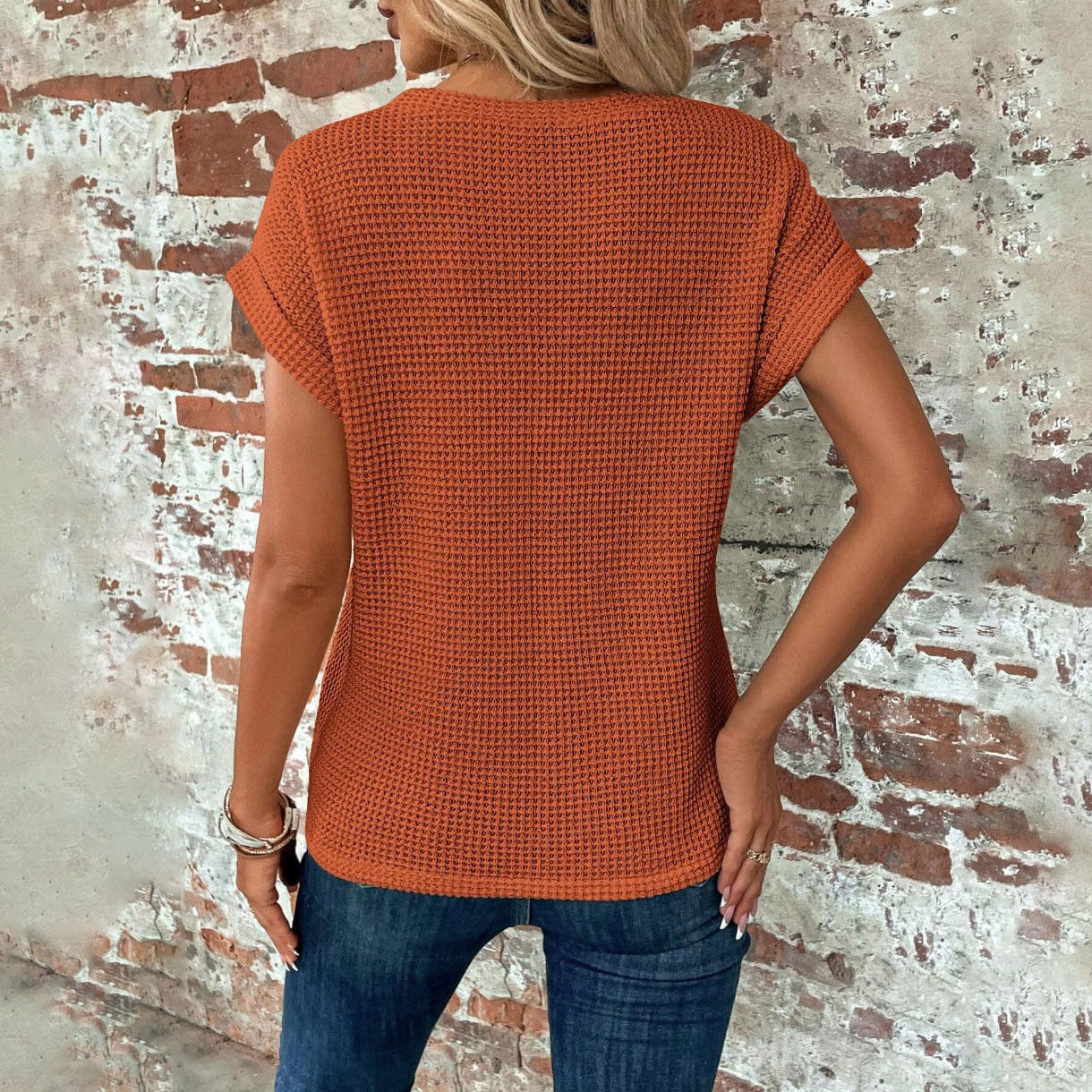 Chelsea Crinkle™ | Sculpted Twist Top