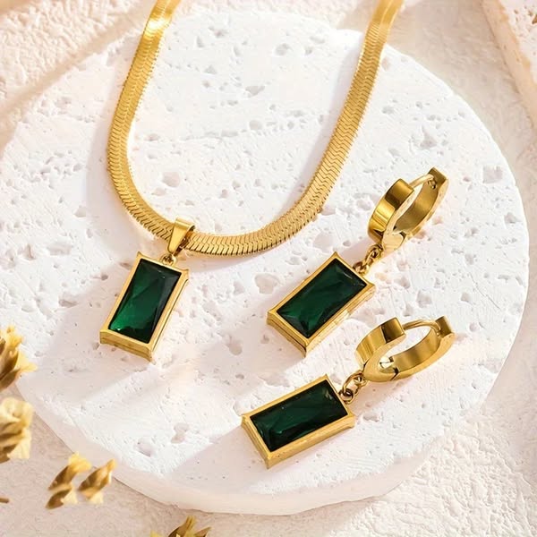 Versailles™ | Emerald Zircon Chandelier Set
