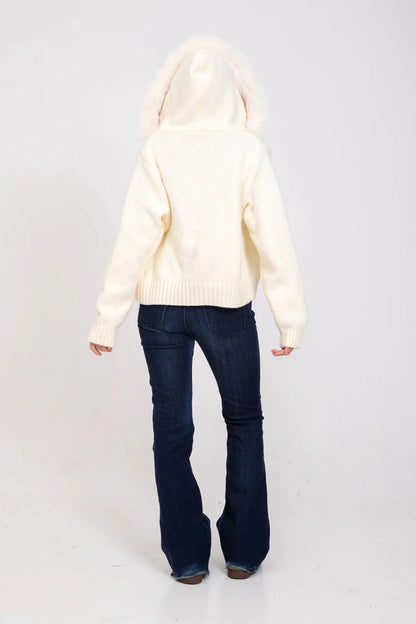 Aveline Hartwell™ | The ModeChange Jacket
